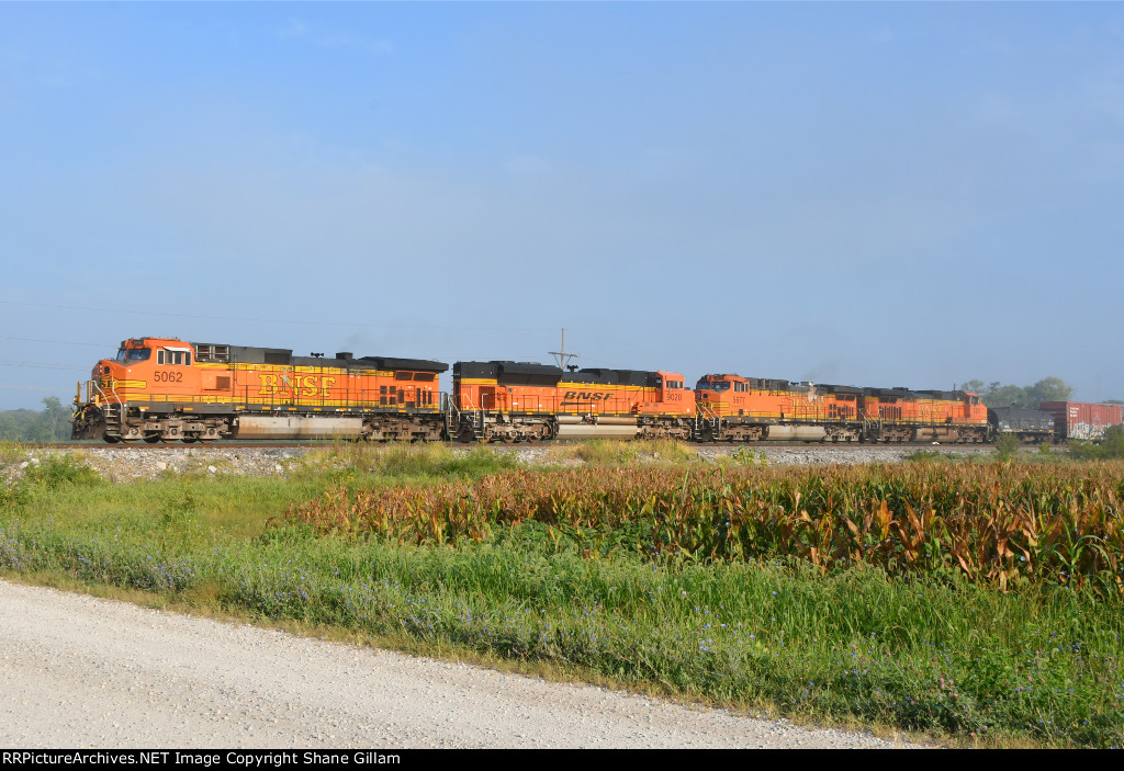 BNSF 5062